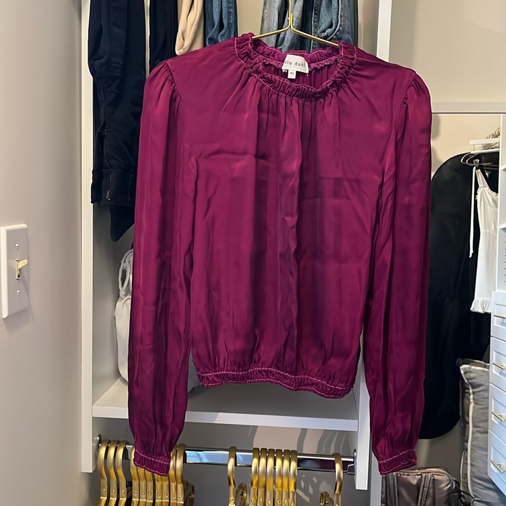 Bella Dahl raspberry cupro/rayon blouse XS